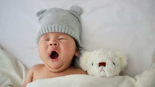 baby's gray knit hat