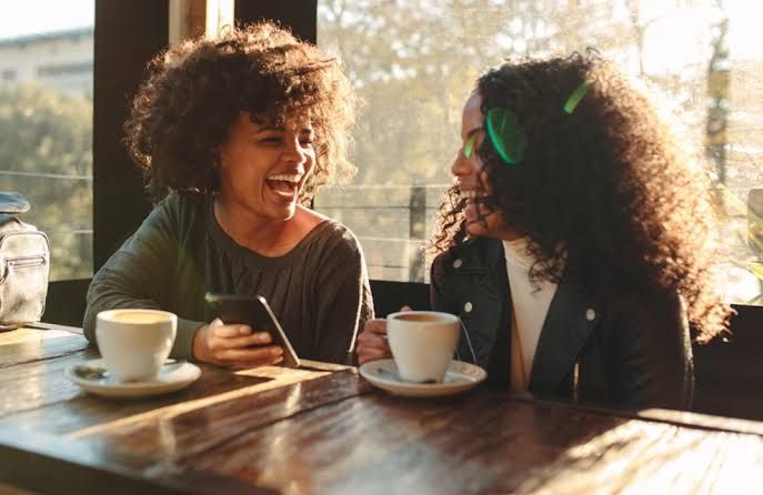 The Neuroscience Behind Why You and Your Best Friend Think Alike: It's Not Telepathy, It's Brain Synchronization