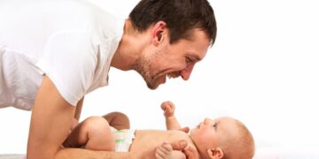 A Father’s Touch in Infancy Can Shape a Child’s Health for Years, New Science Explains Why